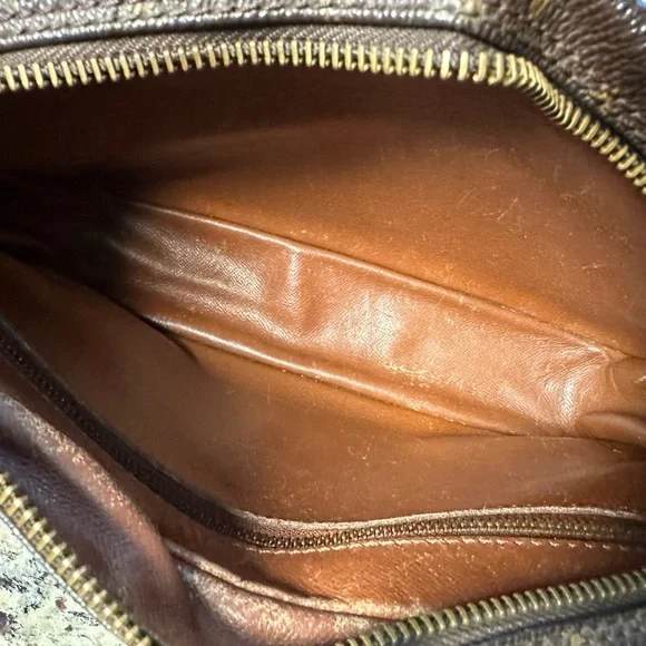 LV Trocadero 24 - Picture 12 of 14